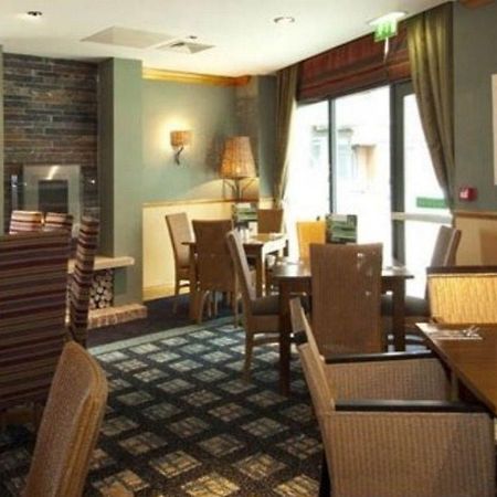 Premier Inn London Enfield Esterno foto